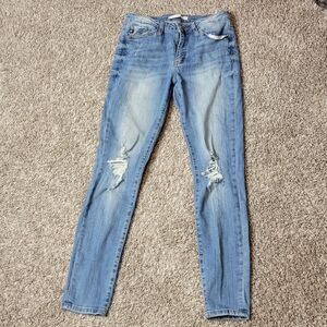 KanCan Women's Size W7 / 27 Skinny Jeans Light Wash Distressed Denim KC6012N